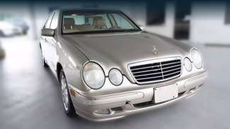 Used 2000 Mercedes-Benz E 320 Sedan image 1