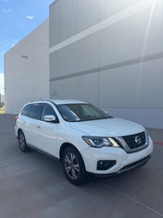 Used 2018 Nissan Pathfinder SL image 1