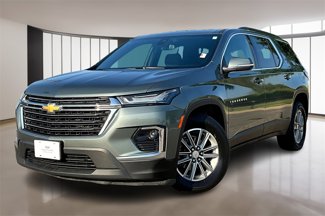 Used 2023 Chevrolet Traverse LT image 1