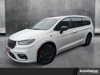 New 2025 Chrysler Pacifica Premium image 1