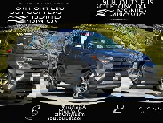 Used 2018 Toyota RAV4 XLE image 1