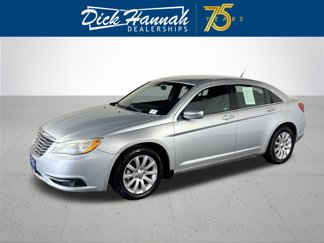 Used 2011 Chrysler 200 Touring image 1