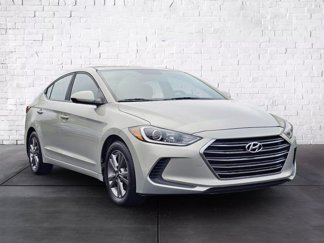 Used 2017 Hyundai Elantra SE image 1