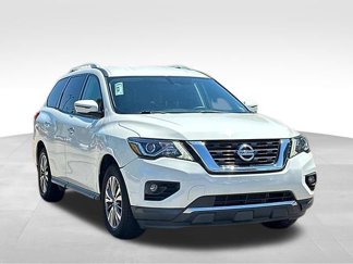 Used 2019 Nissan Pathfinder SV image 1