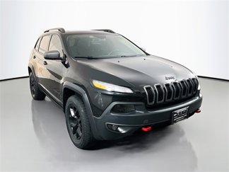 Used 2015 Jeep Cherokee Trailhawk w/ Comfort/Convenience Group image 1