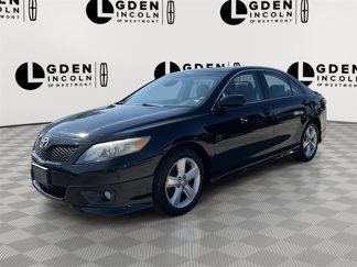 Used 2011 Toyota Camry SE image 1