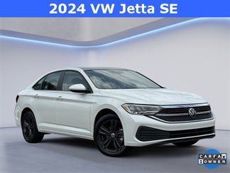 Used 2024 Volkswagen Jetta SE w/ Panoramic Sunroof Package image 1