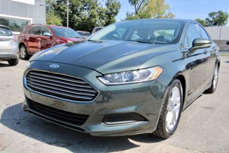 Used 2015 Ford Fusion SE image 1