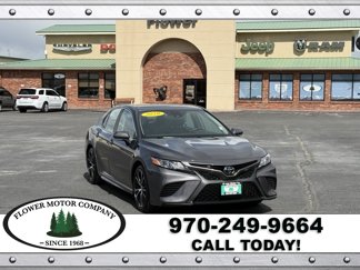 Used 2020 Toyota Camry SE image 1