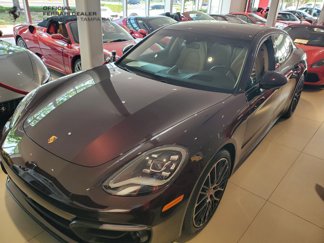 Used 2023 Porsche Panamera 4 Platinum Edition image 1