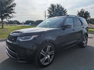 Used 2024 Land Rover Discovery Dynamic SE image 1