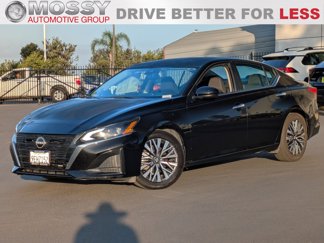 Used 2023 Nissan Altima 2.5 SV image 1