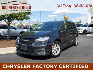 Used 2023 Chrysler Pacifica Touring-L image 1