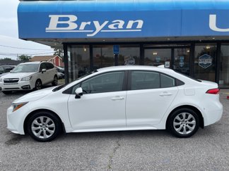 Used 2021 Toyota Corolla LE image 1