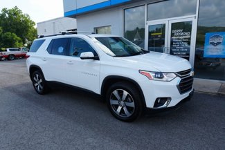 Used 2020 Chevrolet Traverse LT w/ LT Premium Package image 1