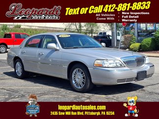 Used 2009 Lincoln Town Car Signature Limited image 1