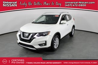 Used 2017 Nissan Rogue SV image 1