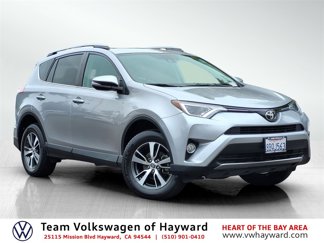 Used 2018 Toyota RAV4 XLE image 1