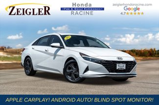 Used 2022 Hyundai Elantra SEL w/ Preferred Accessory Package image 1