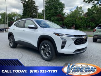 New 2025 Chevrolet Trax LT w/ Driver Confidence Package image 1