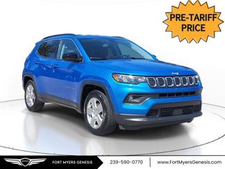 Used 2022 Jeep Compass Latitude image 1