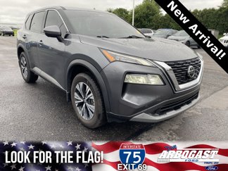 Used 2021 Nissan Rogue SV image 1
