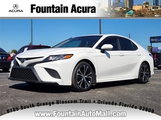 Used 2019 Toyota Camry L image 1