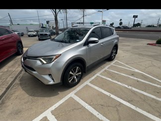 Used 2018 Toyota RAV4 XLE image 1