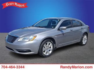 Used 2013 Chrysler 200 Touring image 1