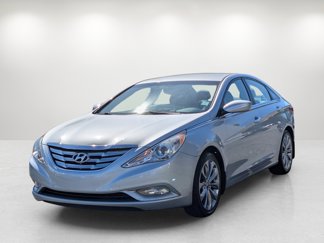 Used 2013 Hyundai Sonata SE image 1