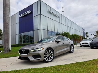 Used 2019 Volvo S60 T5 Momentum w/ Premium Package image 1