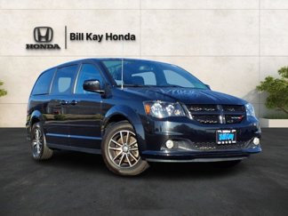 Used 2015 Dodge Grand Caravan SXT image 1