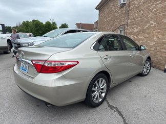 Used 2017 Toyota Camry XLE image 1