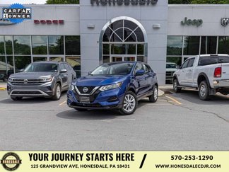 Used 2022 Nissan Rogue Sport S image 1