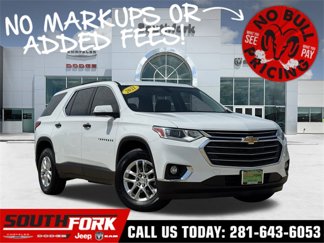 Used 2021 Chevrolet Traverse LT image 1