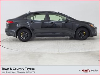 Used 2022 Toyota Corolla LE image 1