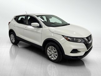 Used 2020 Nissan Rogue Sport S image 1