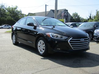 Used 2018 Hyundai Elantra SE image 1