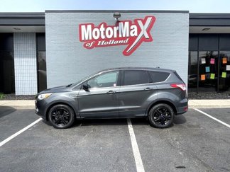 Used 2016 Ford Escape SE image 1