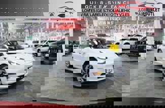 Used 2022 Tesla Model 3 Standard Range image 1