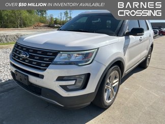 Used 2017 Ford Explorer XLT w/ Equipment Group 202A image 1