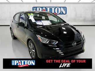 Used 2023 Nissan Versa SV image 1