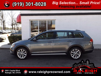 Used 2017 Volkswagen Golf Alltrack S image 1