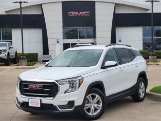 Used 2024 GMC Terrain SLE w/ Driver Convenience Package image 1