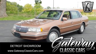 Used 1992 Lincoln Continental Executive image 1