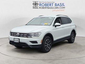 Used 2021 Volkswagen Tiguan SE image 1