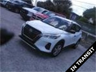 Used 2023 Nissan Kicks S image 1