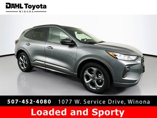 Used 2023 Ford Escape ST-Line image 1
