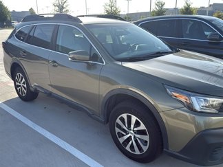 Used 2022 Subaru Outback Premium image 1