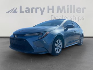 Used 2021 Toyota Corolla LE image 1